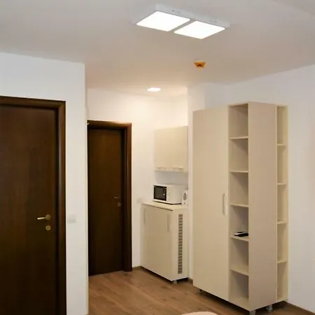Armeneasca Fifteen Apartment *