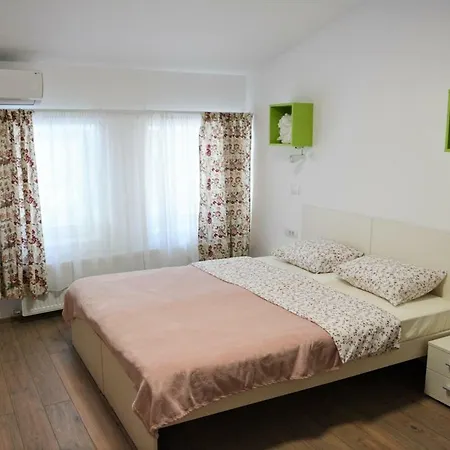 Armeneasca Fifteen Bukarest