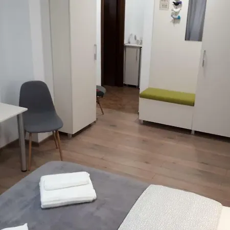 Armeneasca Fifteen Apartment *