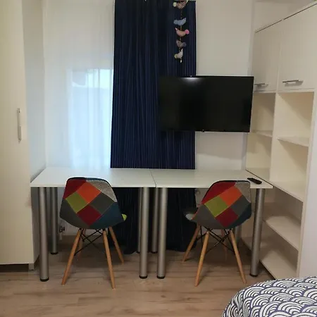Armeneasca Fifteen Apartment *